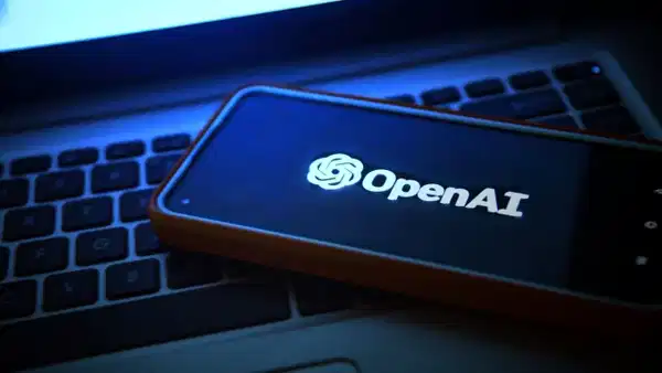 OpenAI CEO’su “yapay zeka otoriterliği” oluşmasından korktuğunu açıkladı