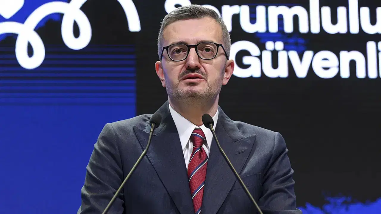 Burhanettin Duran’dan İsrail’e tepki: ‘Netanyahu’nun oyunlarına gelmeyeceğiz’